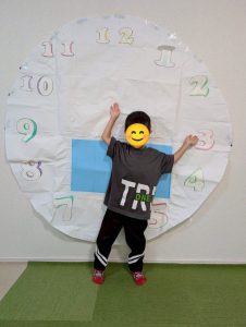 6月11日リトミック②とけい５