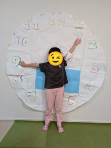 6月11日リトミック②とけい７