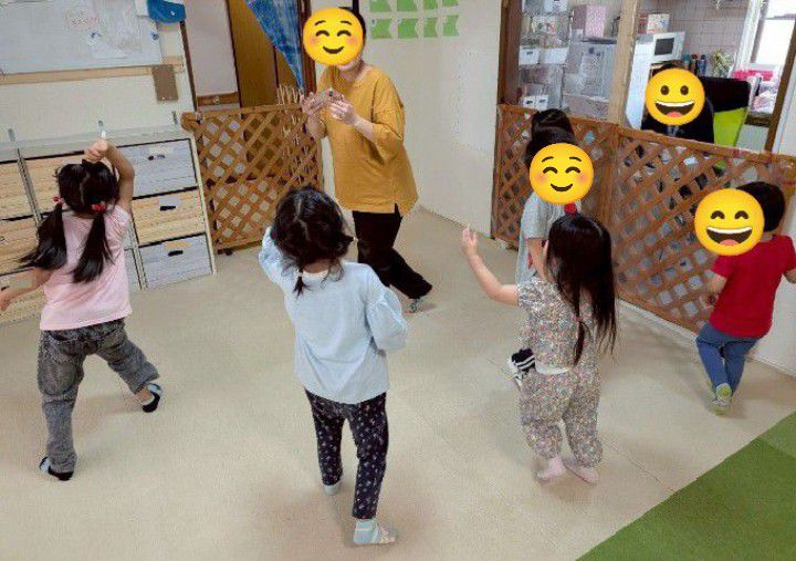 リトミック5月28日全体動き