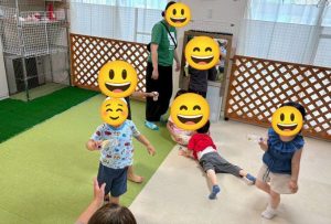 6月18日リトミック③マラカス２