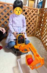 豆まきショベルカー２