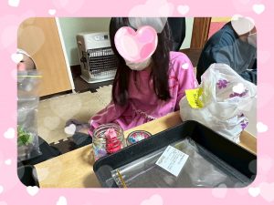 ⑧
